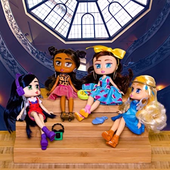 💝 BOXY GIRL “BROOKLYN” FASHION DOLL 💝 - Picture 3 of 5